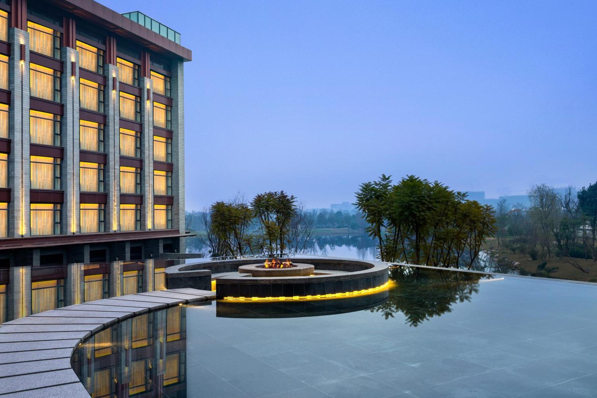 Le Meridien Emei Mountain Resort Emeishan Εξωτερικό φωτογραφία