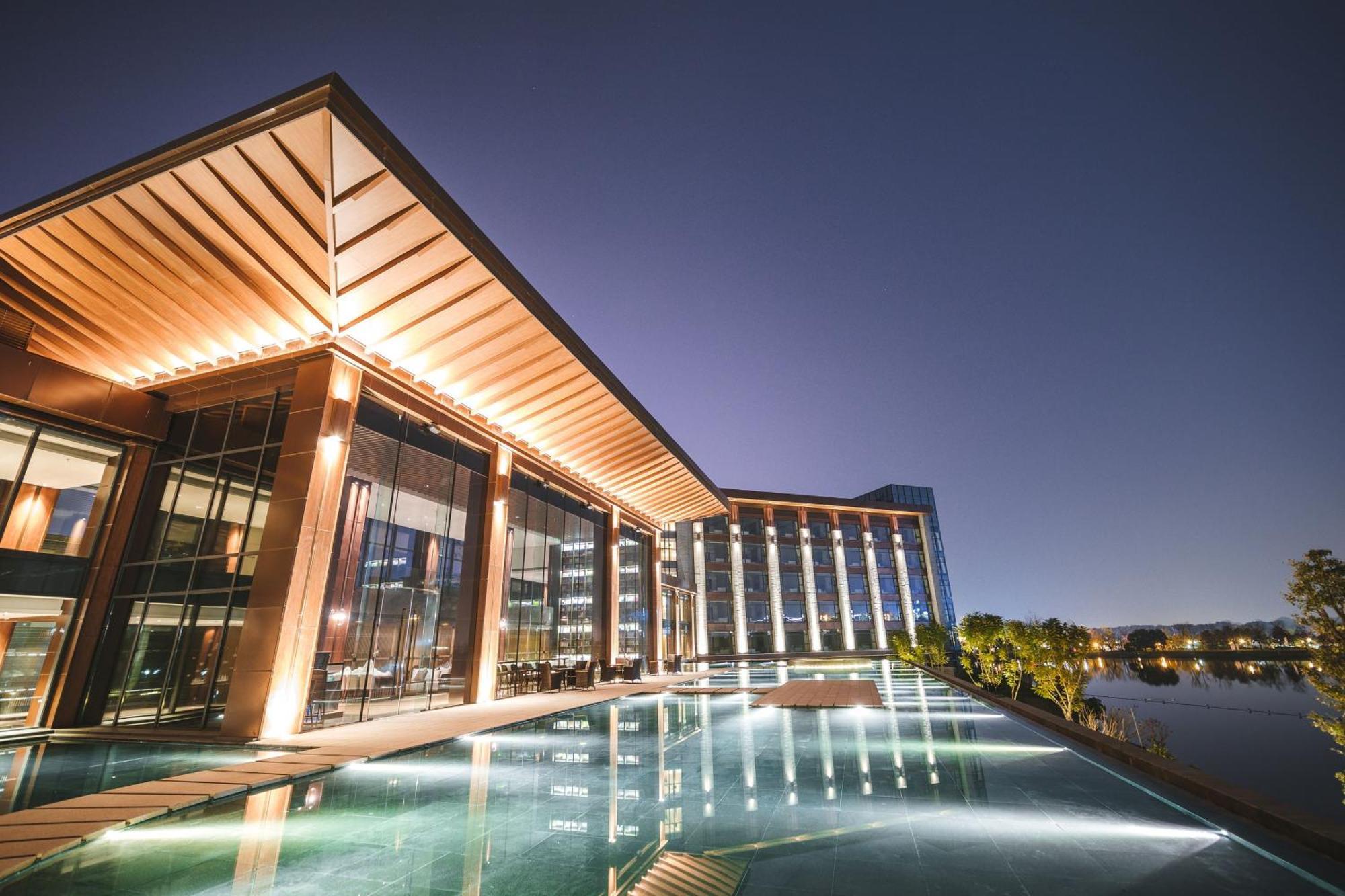 Le Meridien Emei Mountain Resort Emeishan Εξωτερικό φωτογραφία