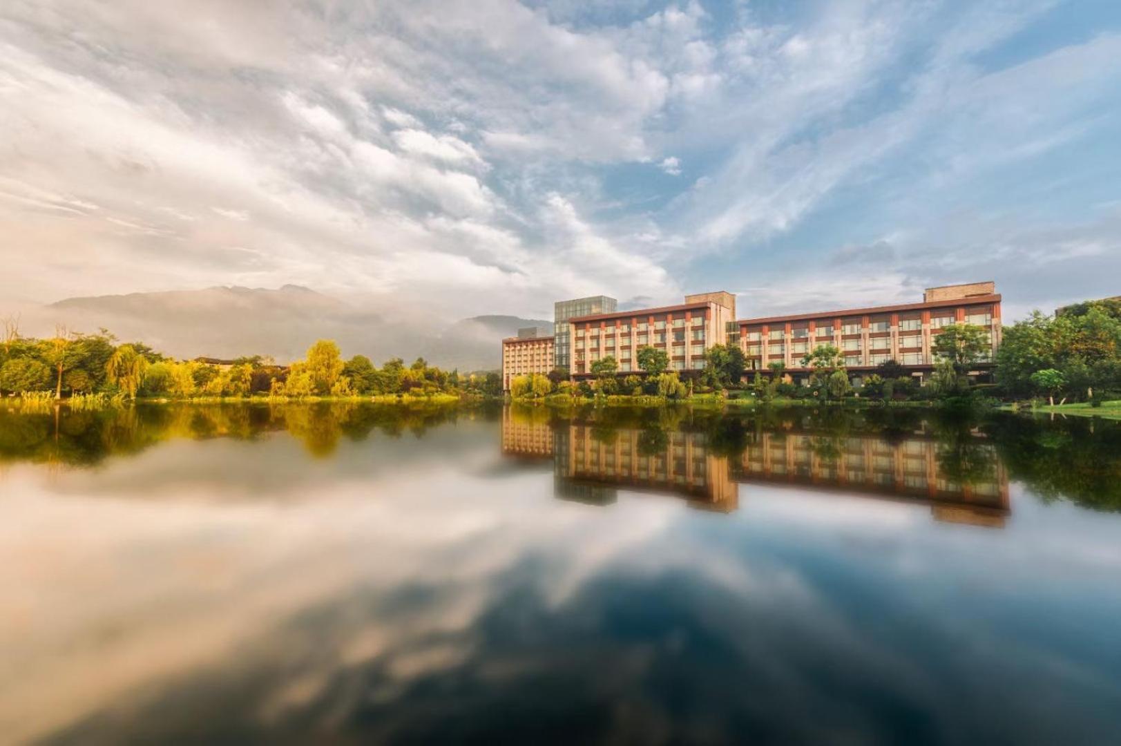 Le Meridien Emei Mountain Resort Emeishan Εξωτερικό φωτογραφία