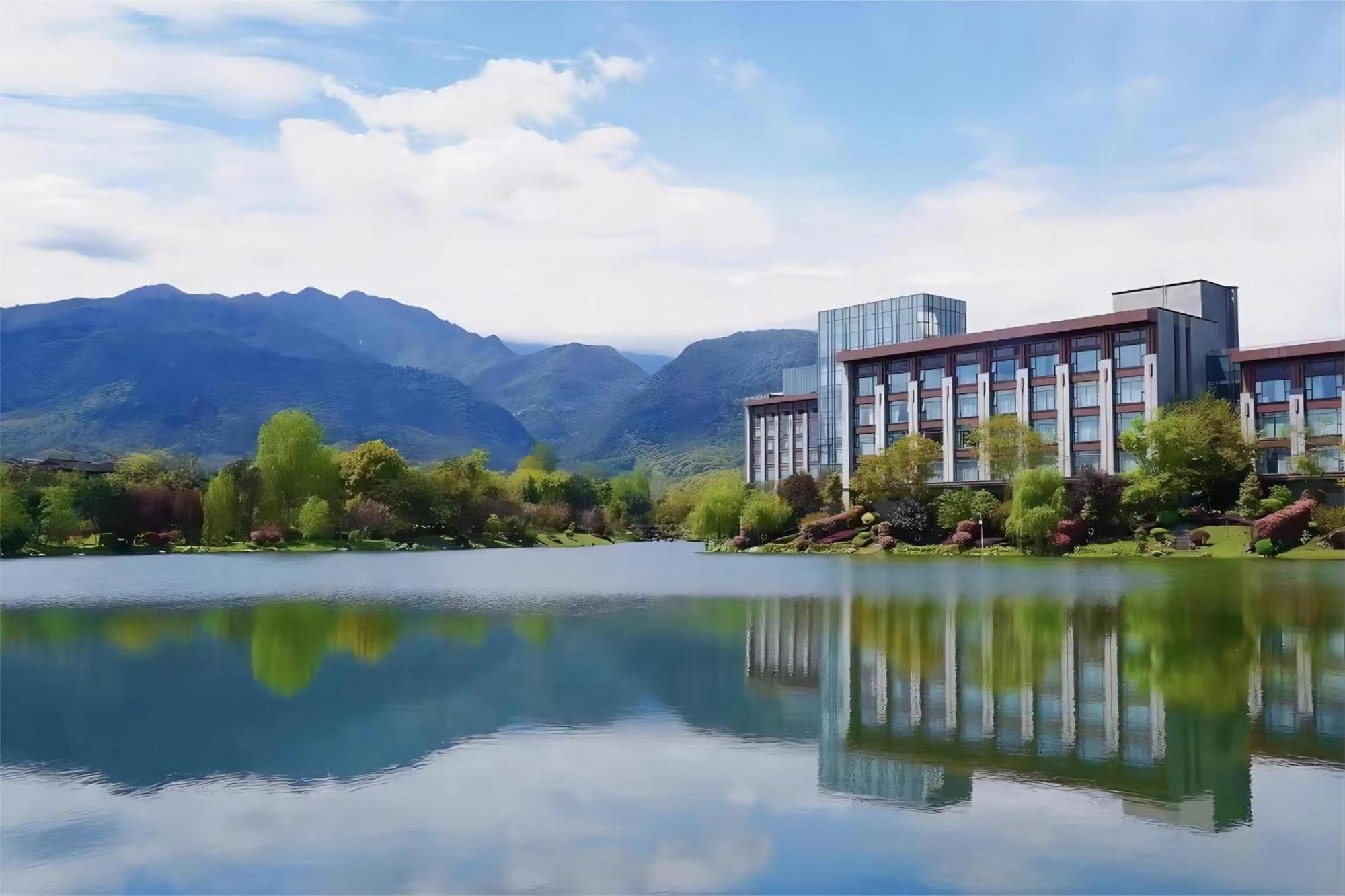 Le Meridien Emei Mountain Resort Emeishan Εξωτερικό φωτογραφία